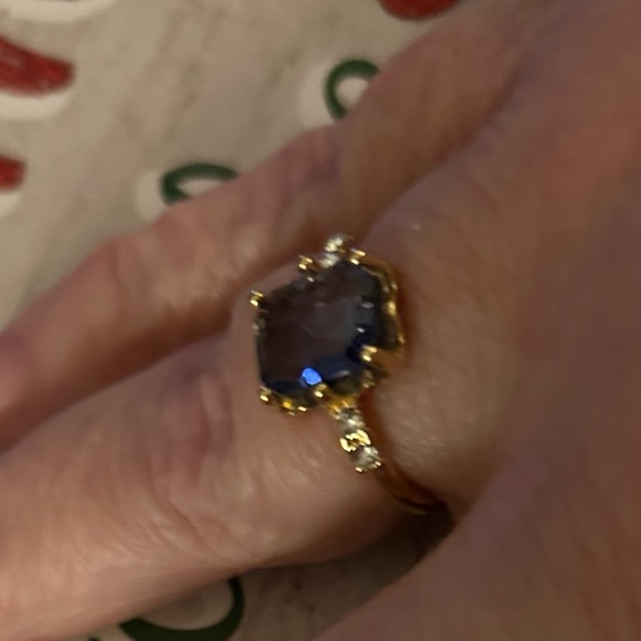 ♥️Ring Emerald Cut Center,Blue stone,White rounds SEMI PRECIOUS STONES,18KTSTS - Picture 4 of 9